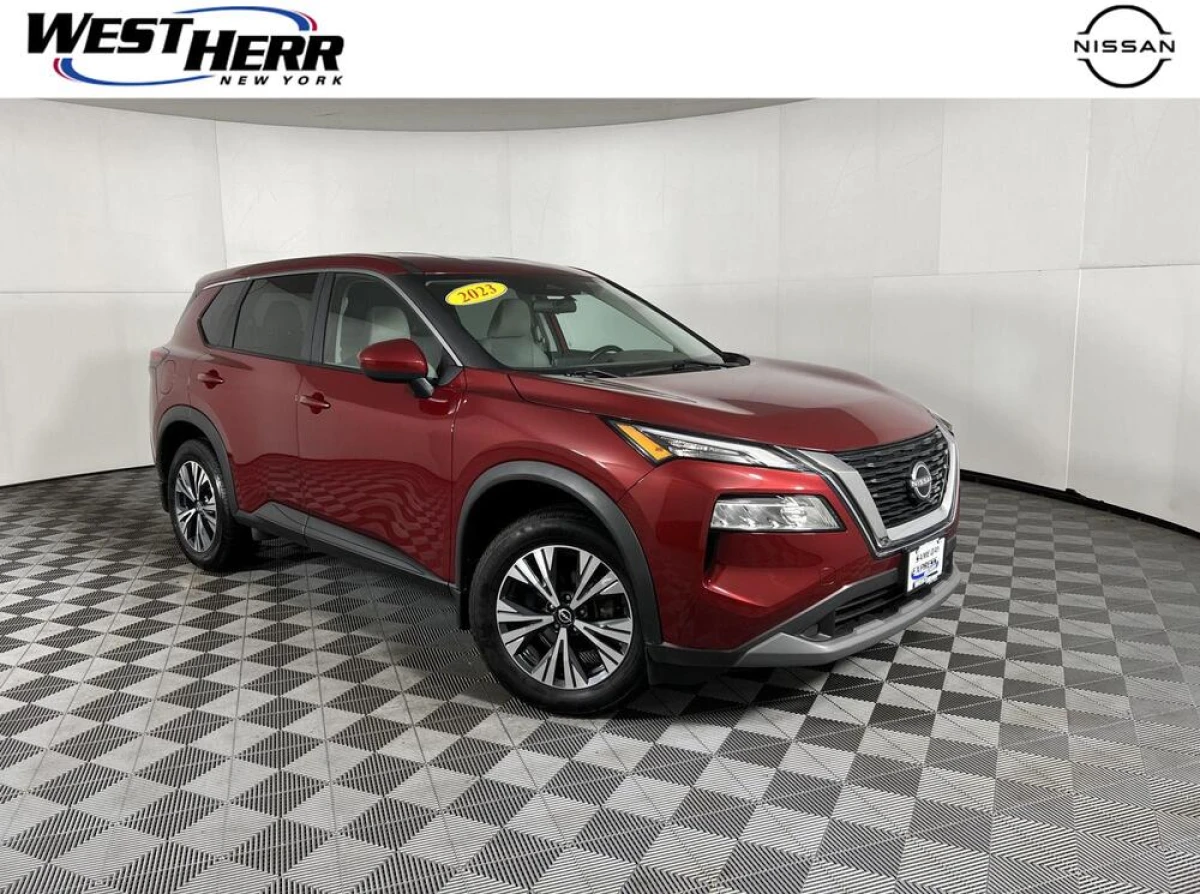 Pre-Owned 2023 Nissan Rogue SV