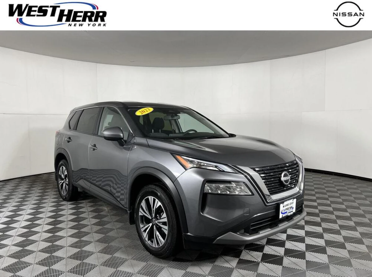 Pre-Owned 2023 Nissan Rogue SV