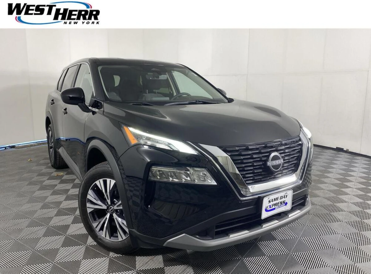 Pre-Owned 2023 Nissan Rogue SV