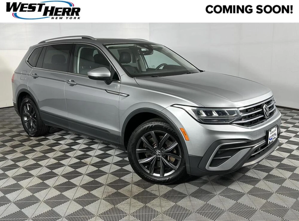 Pre-Owned 2023 Volkswagen Tiguan SE