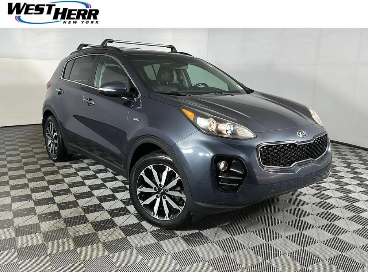 Pre-Owned 2019 Kia Sportage EX