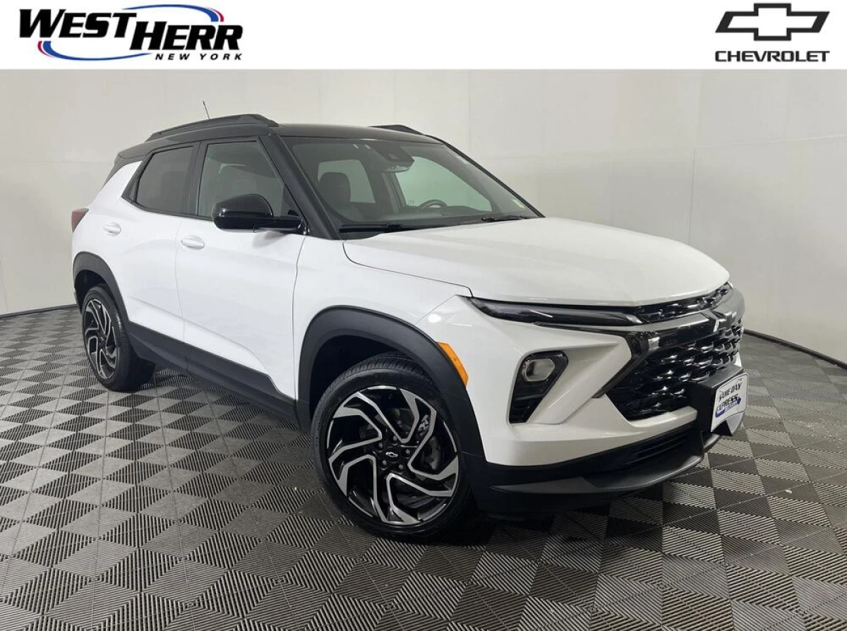 Pre-Owned 2024 Chevrolet Trailblazer RS