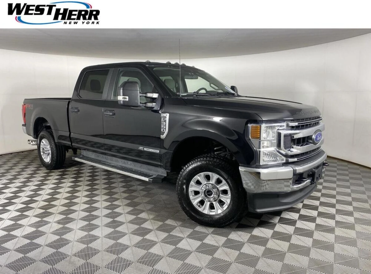 Pre-Owned 2022 Ford Super Duty F-350 SRW XL