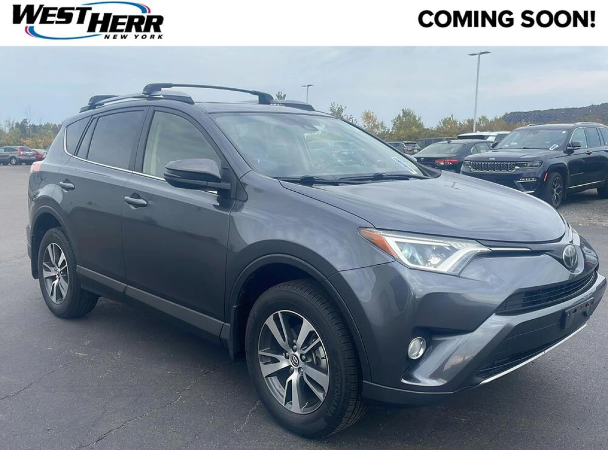 Pre-Owned 2018 Toyota RAV4 XLE