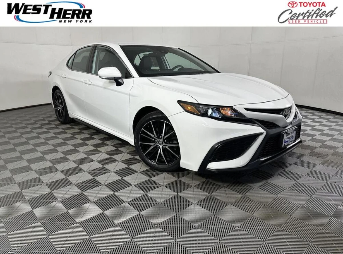 Certified Pre-Owned 2022 Toyota Camry SE