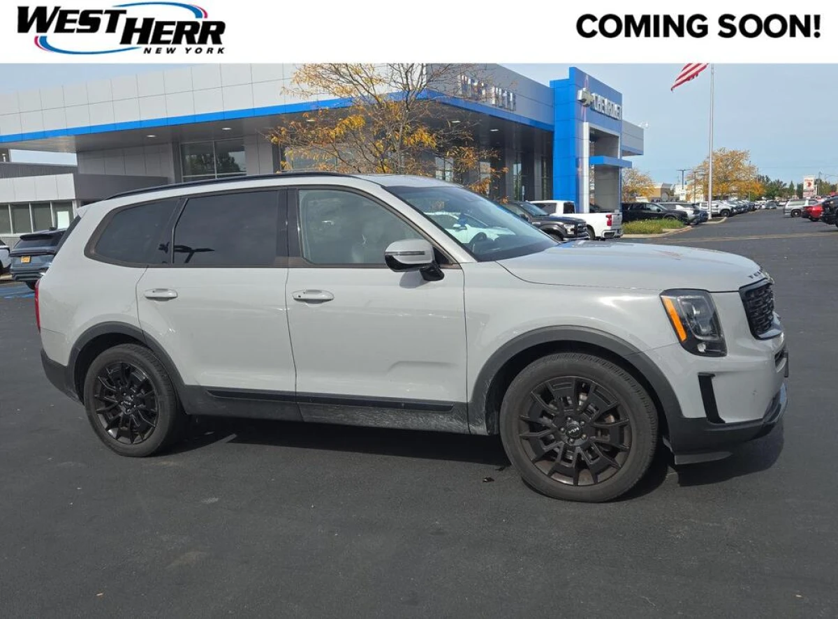 Pre-Owned 2022 Kia Telluride SX