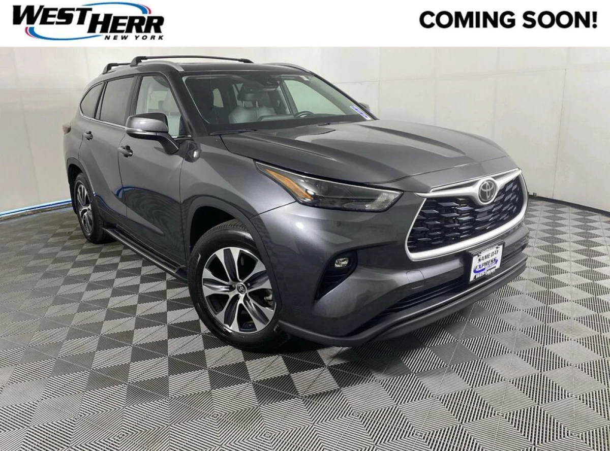 Pre-Owned 2025 Toyota Highlander XLE