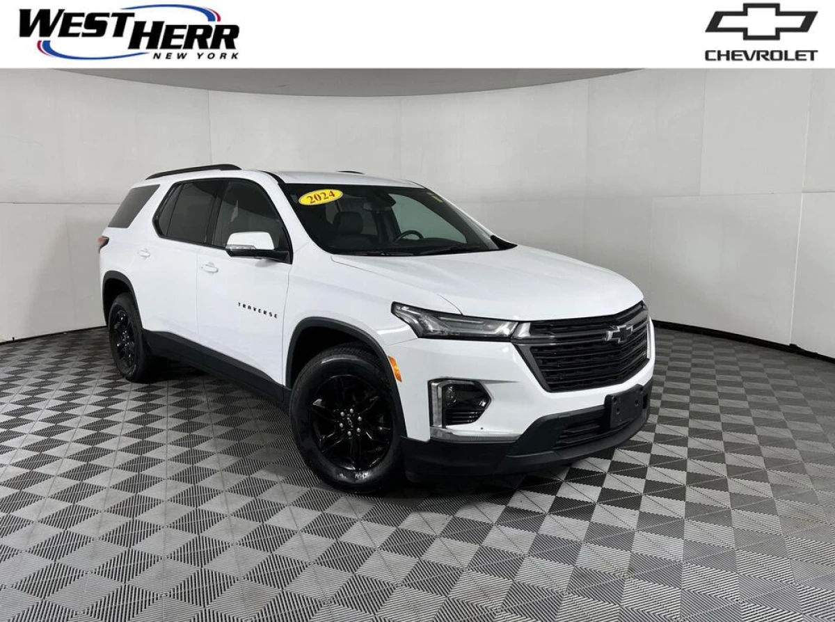 Pre-Owned 2024 Chevrolet Traverse Limited LT Leather