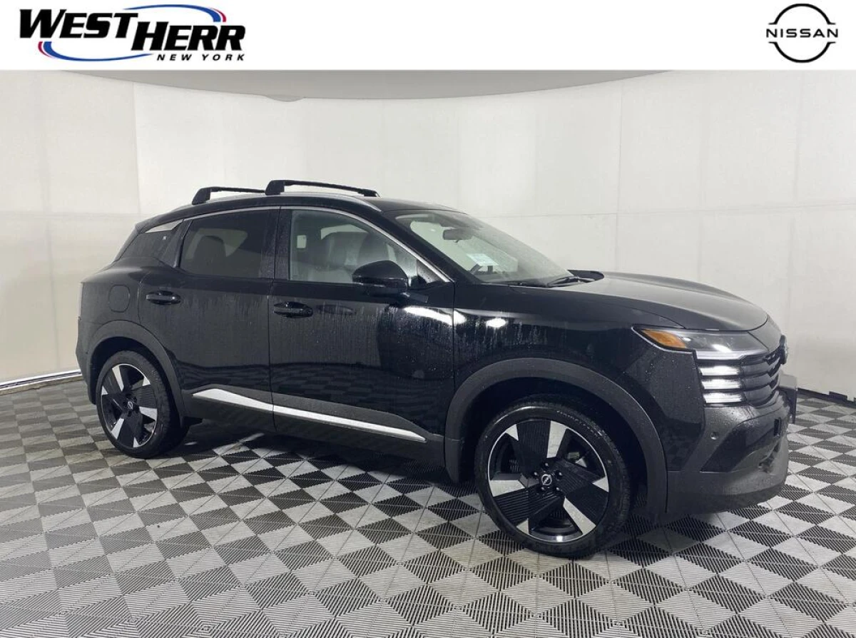 New 2026 Nissan Kicks SR