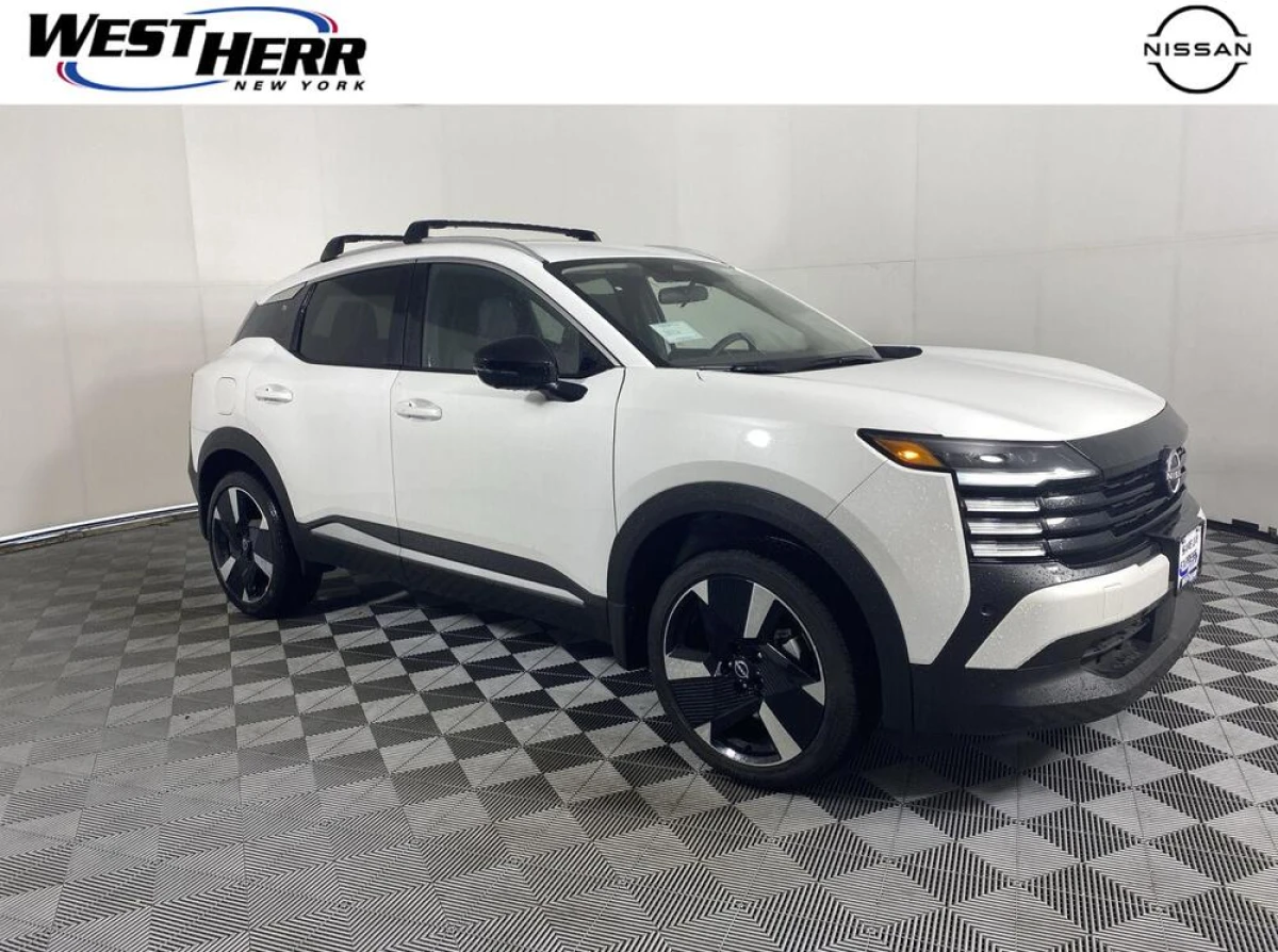 New 2026 Nissan Kicks SR