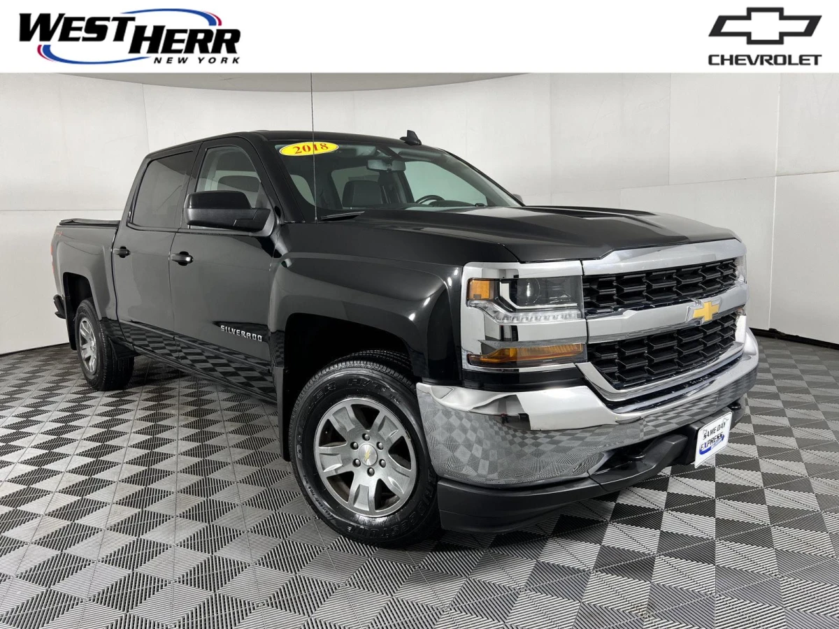 Pre-Owned 2018 Chevrolet Silverado 1500 LT