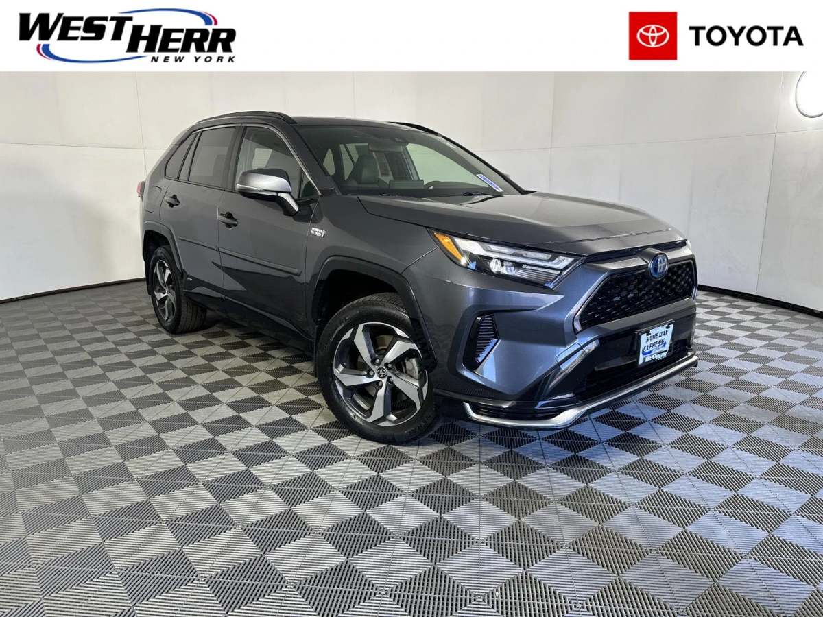 Pre-Owned 2022 Toyota RAV4 Prime SE