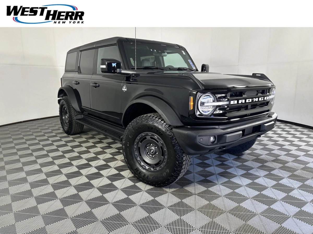 Pre-Owned 2025 Ford Bronco Outer Banks