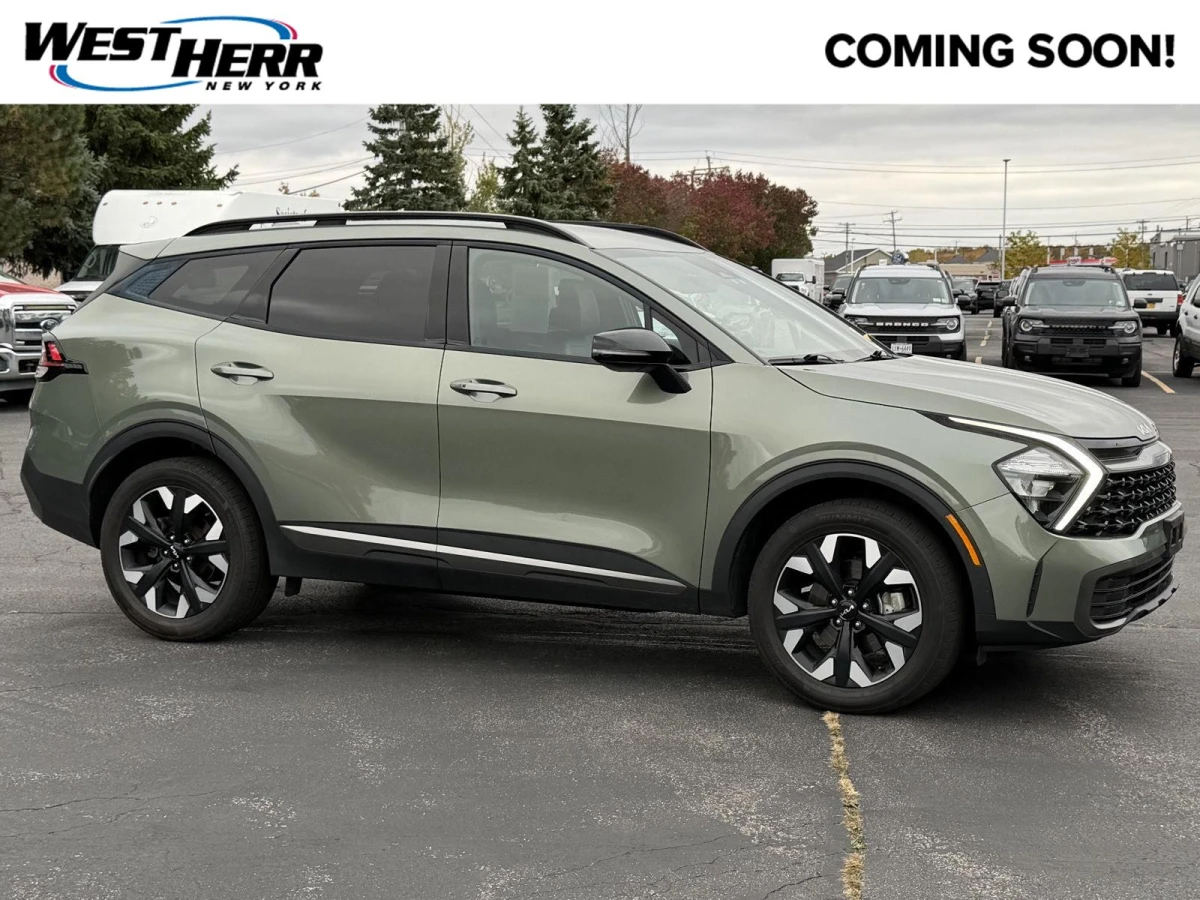 Pre-Owned 2023 Kia Sportage X-Line