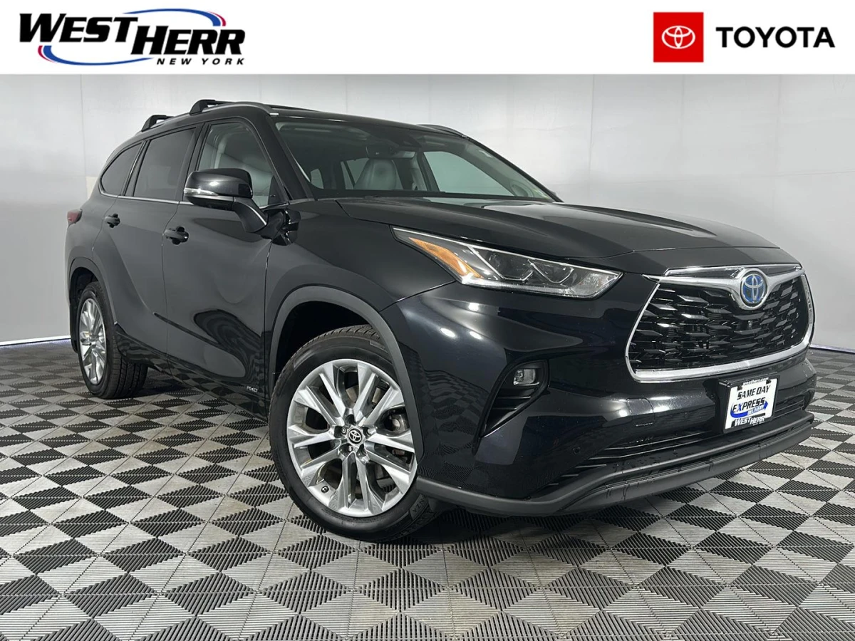 Pre-Owned 2022 Toyota Highlander Hybrid Limited
