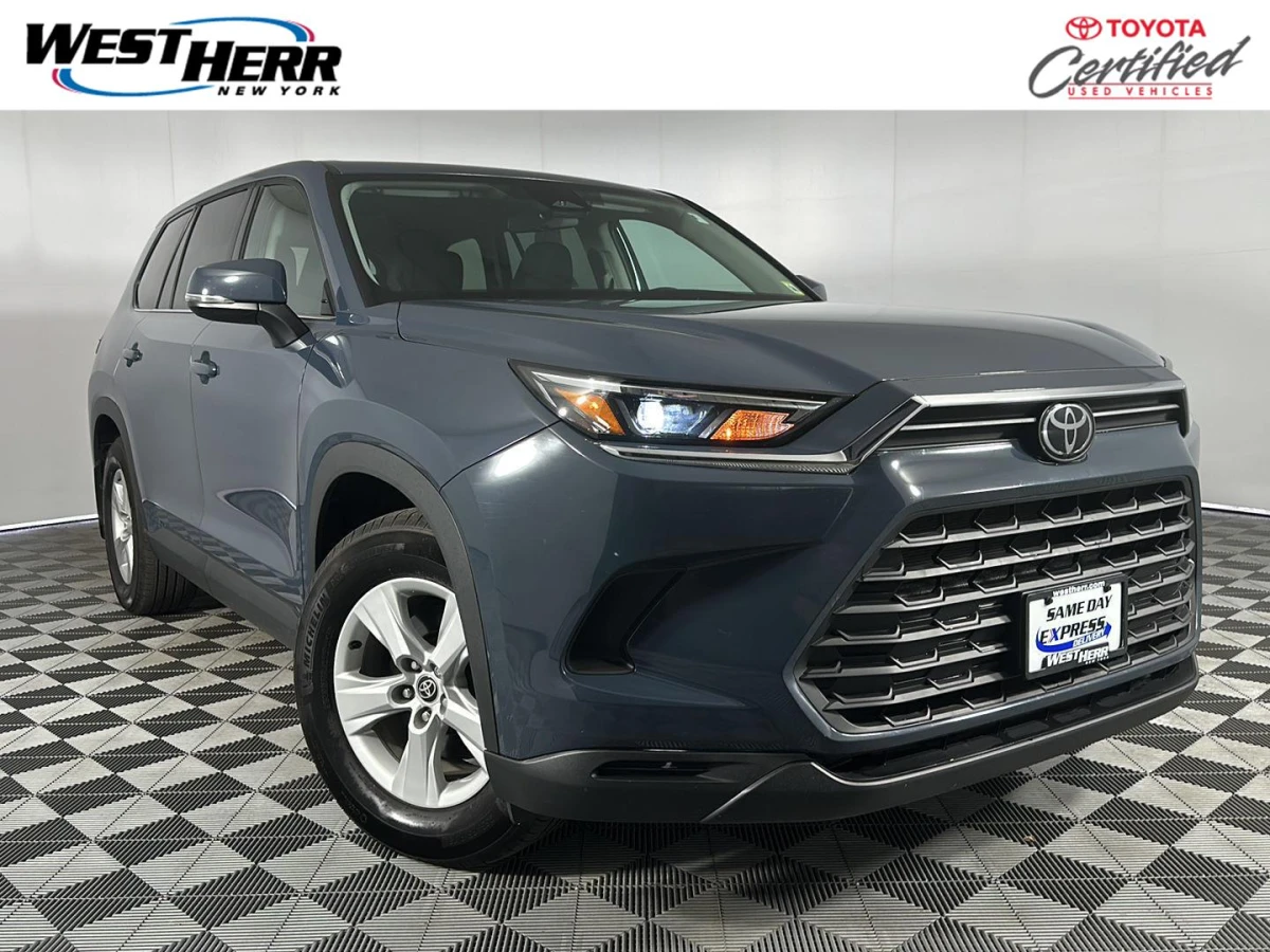 Certified Pre-Owned 2025 Toyota Grand Highlander LE