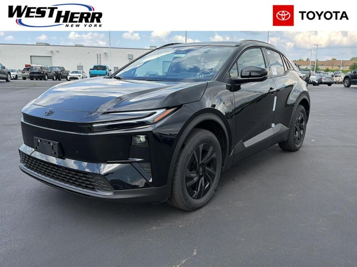 New 2026 Toyota C-HR SE