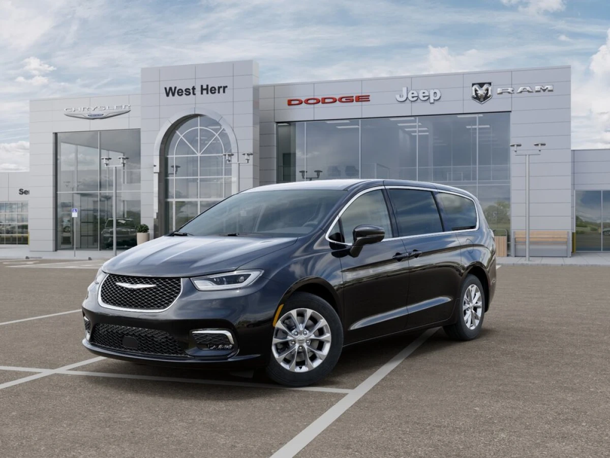New 2026 Chrysler Pacifica Select