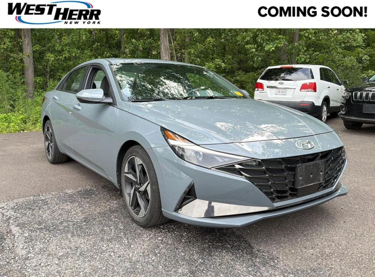 Pre-Owned 2022 Hyundai Elantra SEL