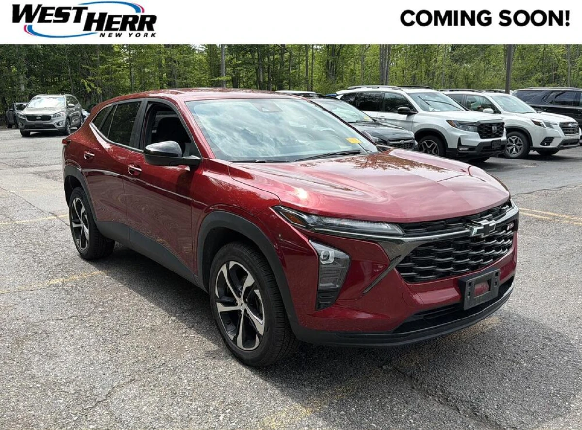 Pre-Owned 2024 Chevrolet Trax 1RS