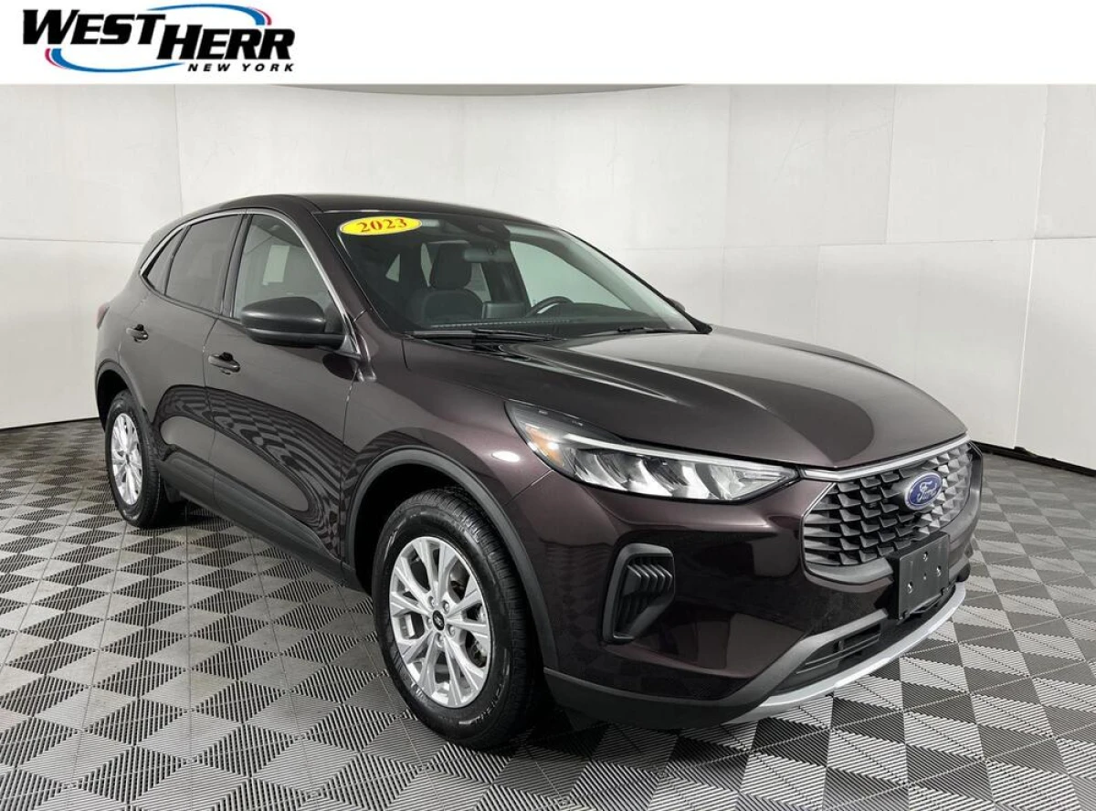 Pre-Owned 2023 Ford Escape Active