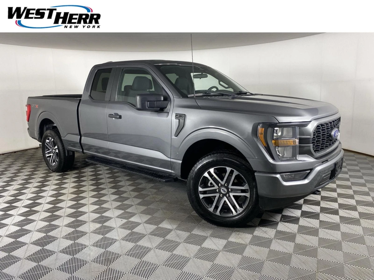 Pre-Owned 2023 Ford F-150 XL