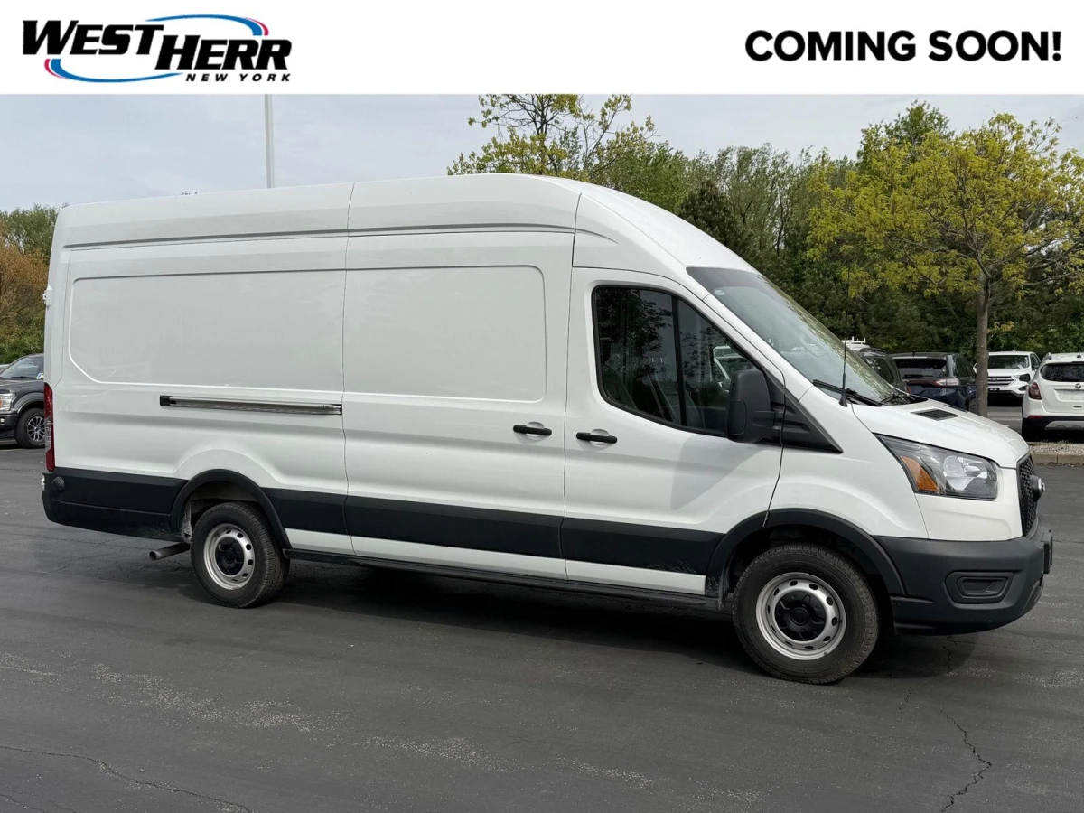 Pre-Owned 2025 Ford Transit 250