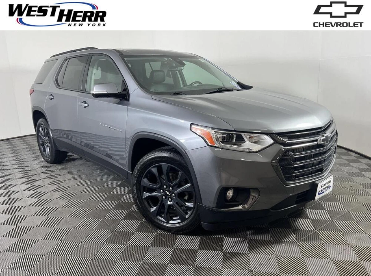 Pre-Owned 2020 Chevrolet Traverse RS