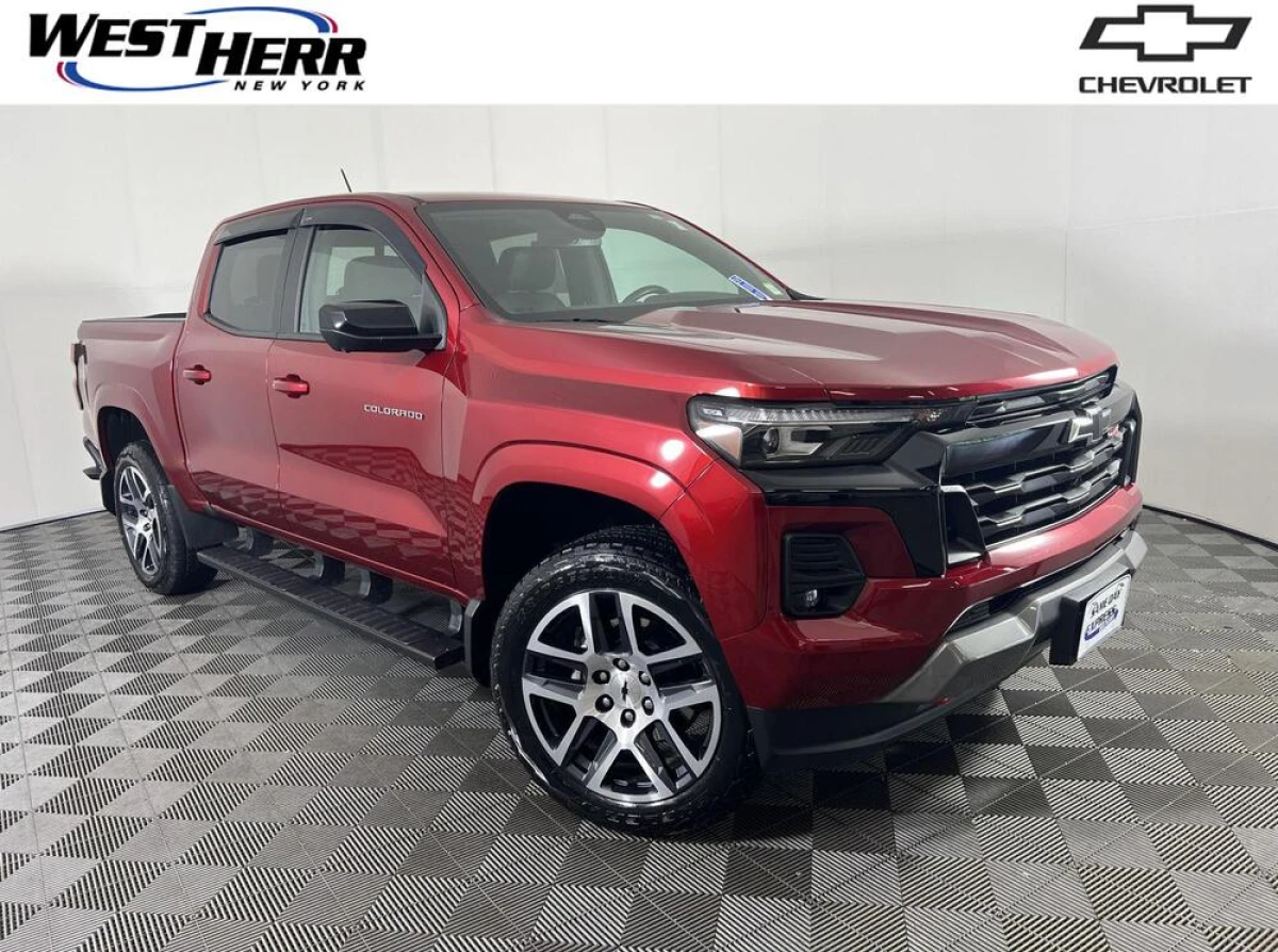 Pre-Owned 2024 Chevrolet Colorado 4WD Z71