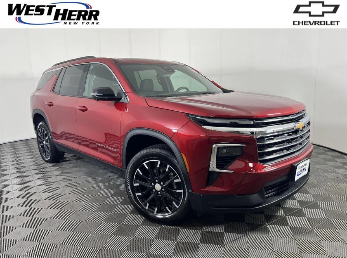 Pre-Owned 2026 Chevrolet Traverse AWD LT