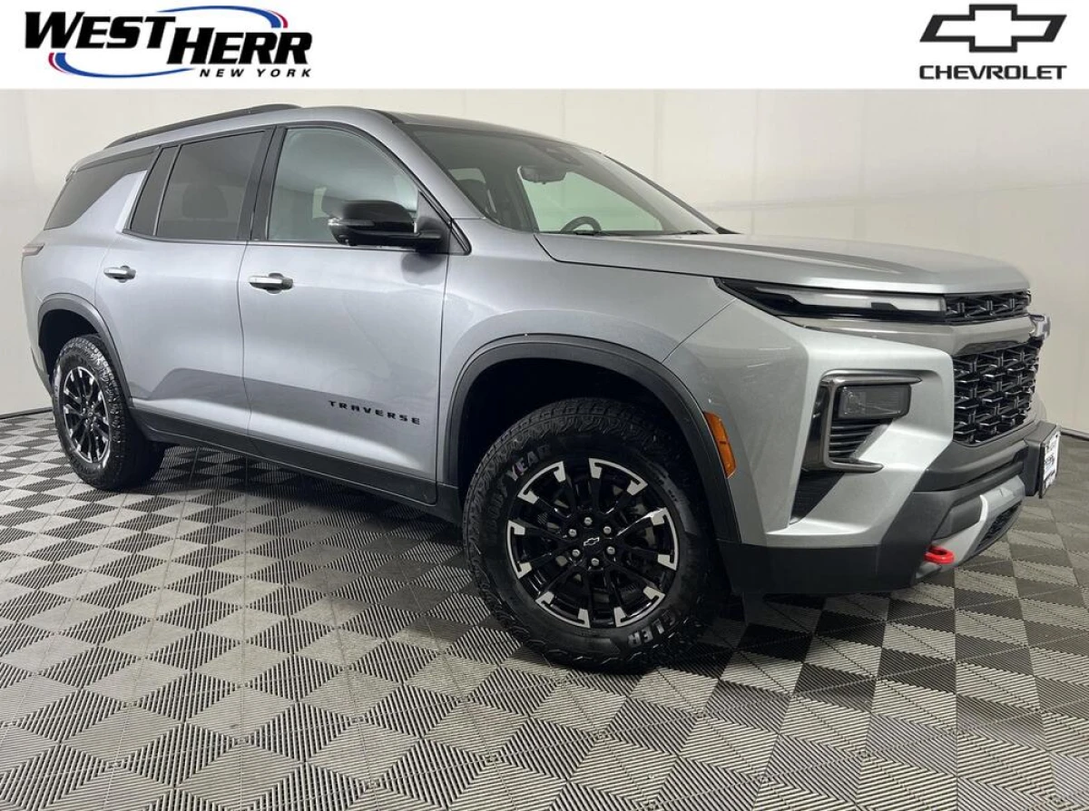 Pre-Owned 2026 Chevrolet Traverse AWD Z71