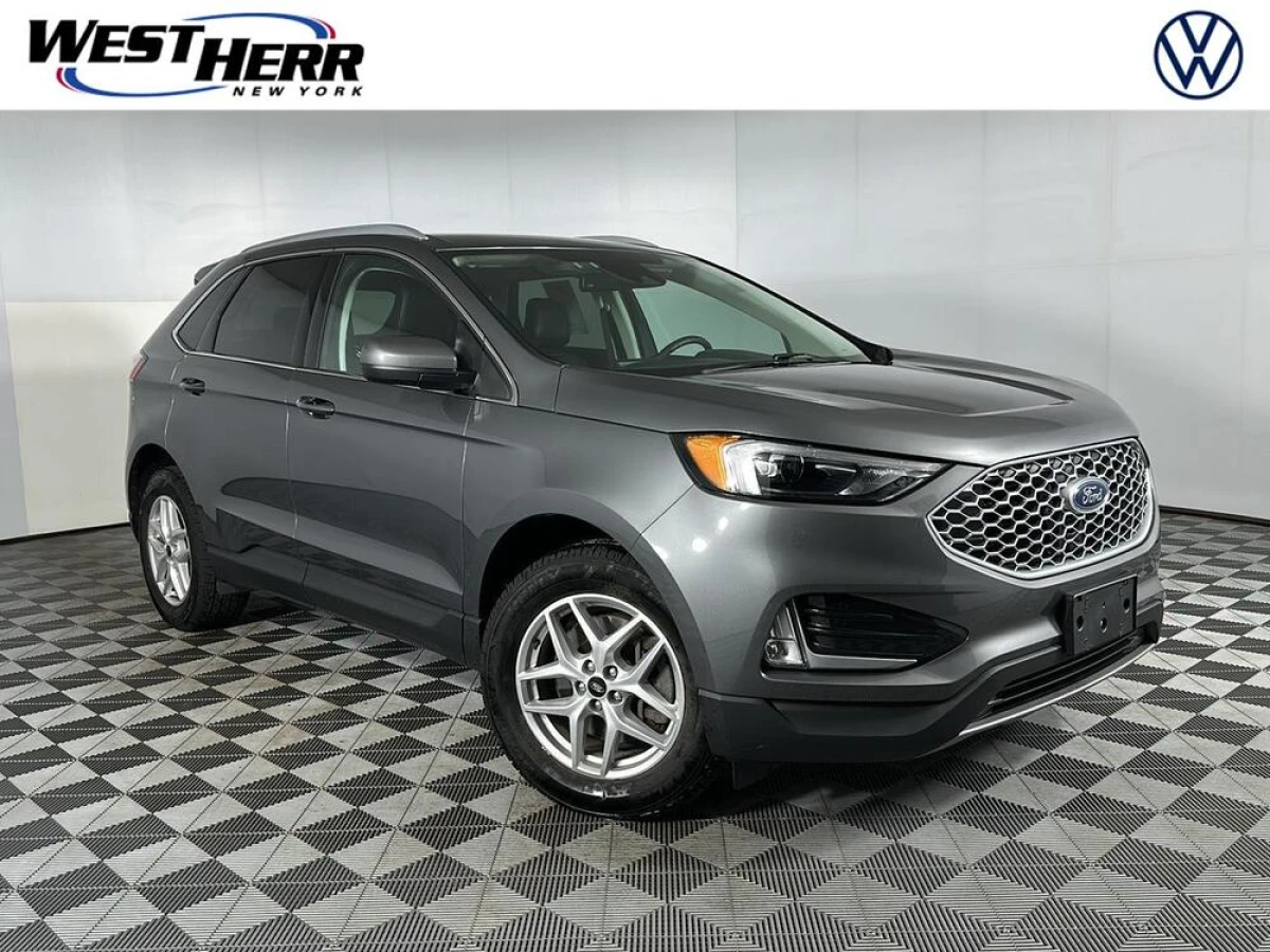 Pre-Owned 2024 Ford Edge SEL