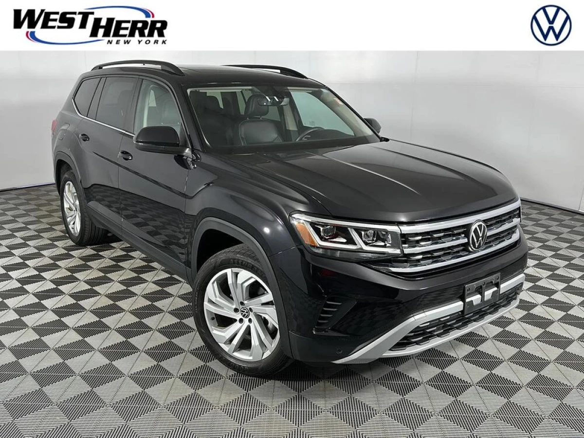 Pre-Owned 2023 Volkswagen Atlas 3.6L V6 SE w/Technology