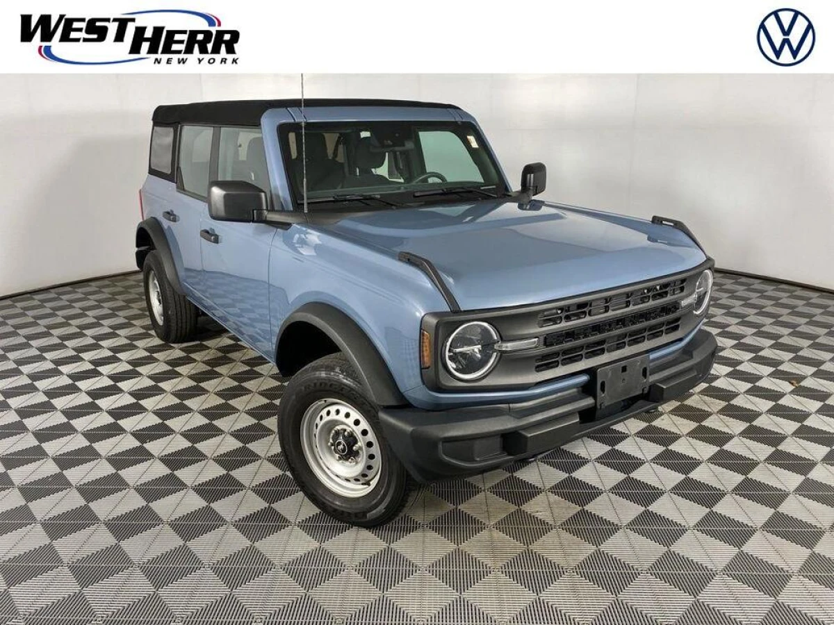 Pre-Owned 2023 Ford Bronco Base