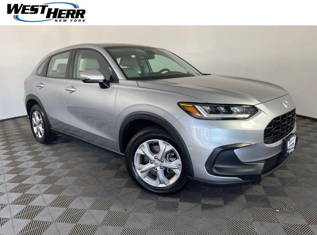 Pre-Owned 2023 Honda HR-V LX