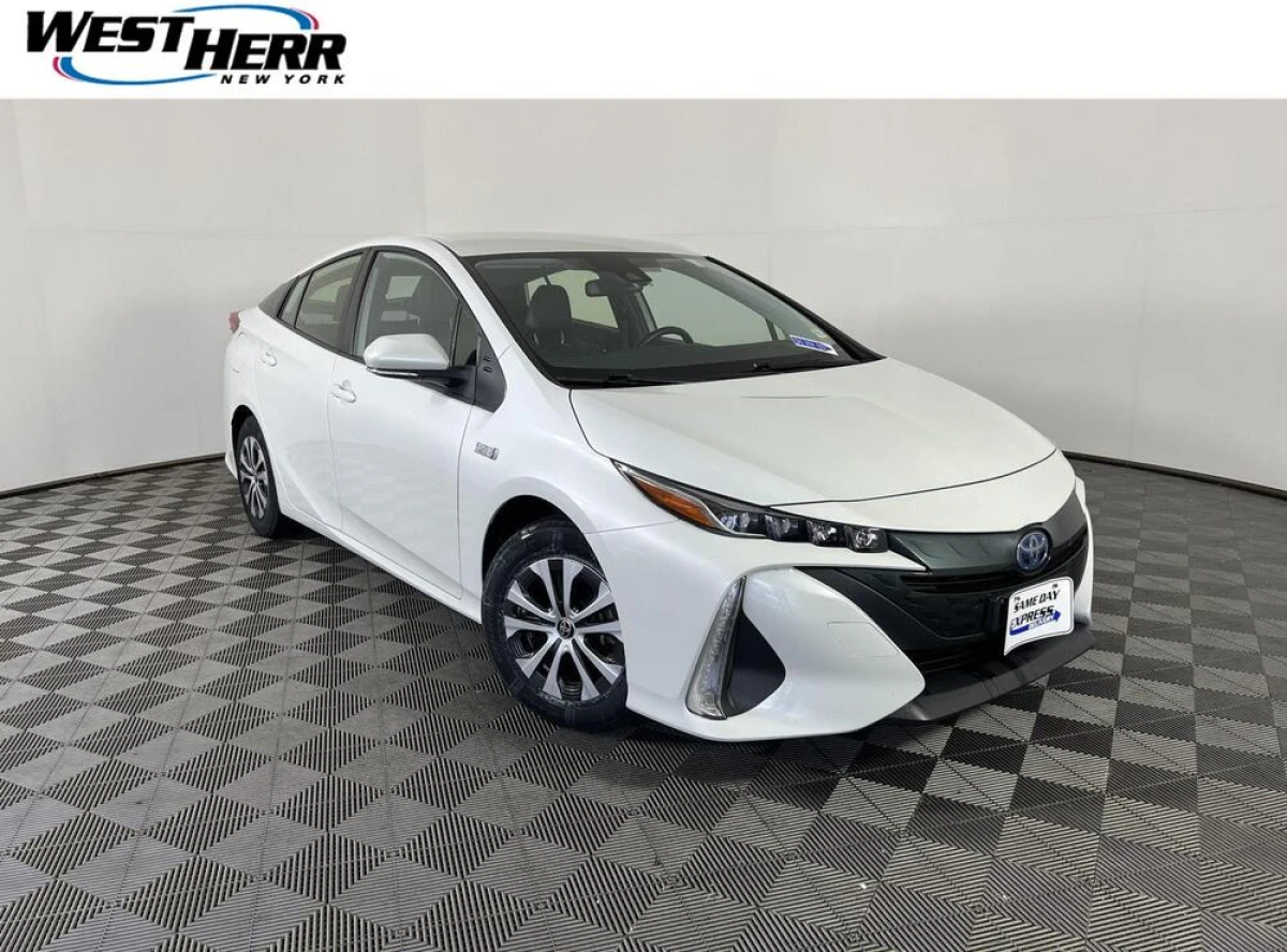 Pre-Owned 2022 Toyota Prius Prime XLE