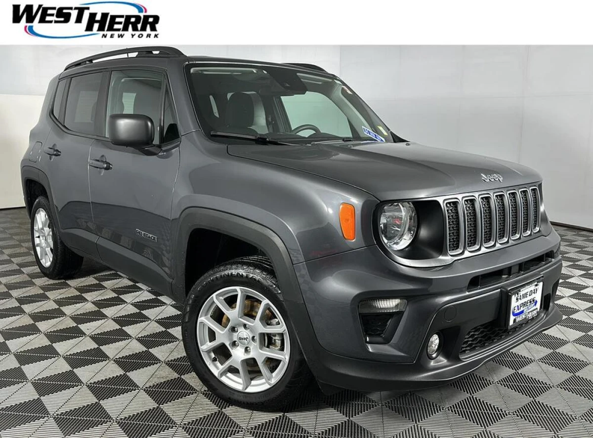 Pre-Owned 2022 Jeep Renegade Latitude
