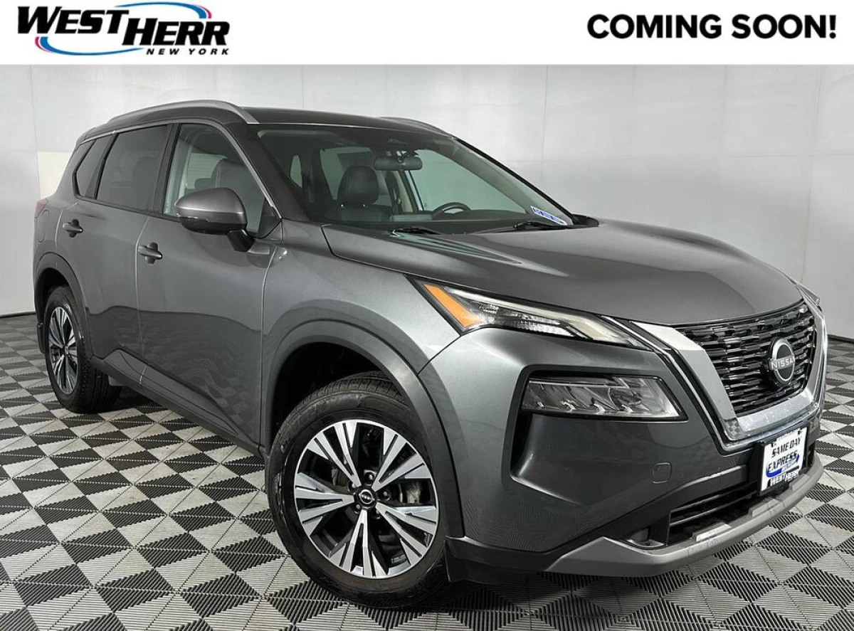 Pre-Owned 2022 Nissan Rogue SV