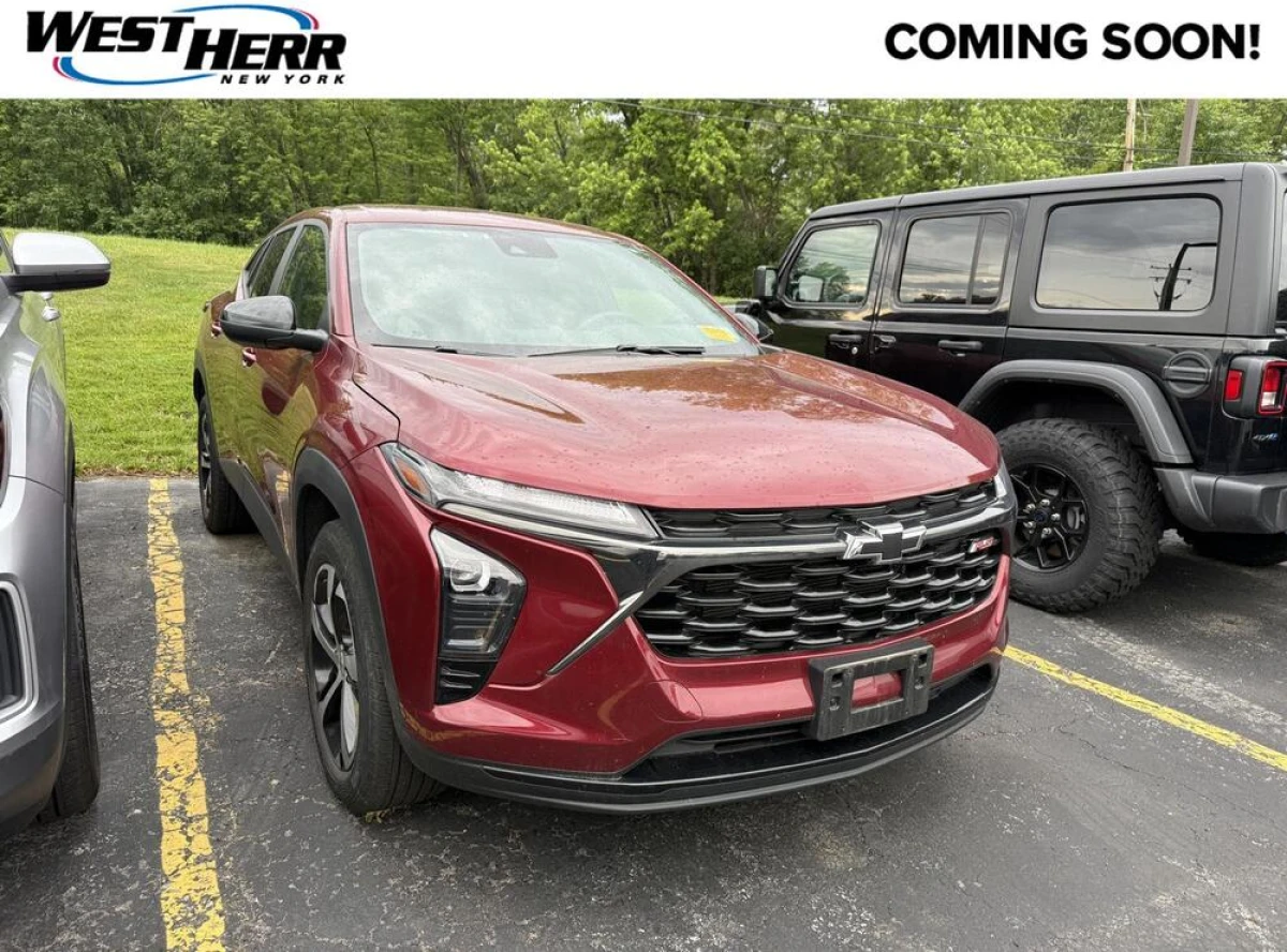 Pre-Owned 2024 Chevrolet Trax 1RS