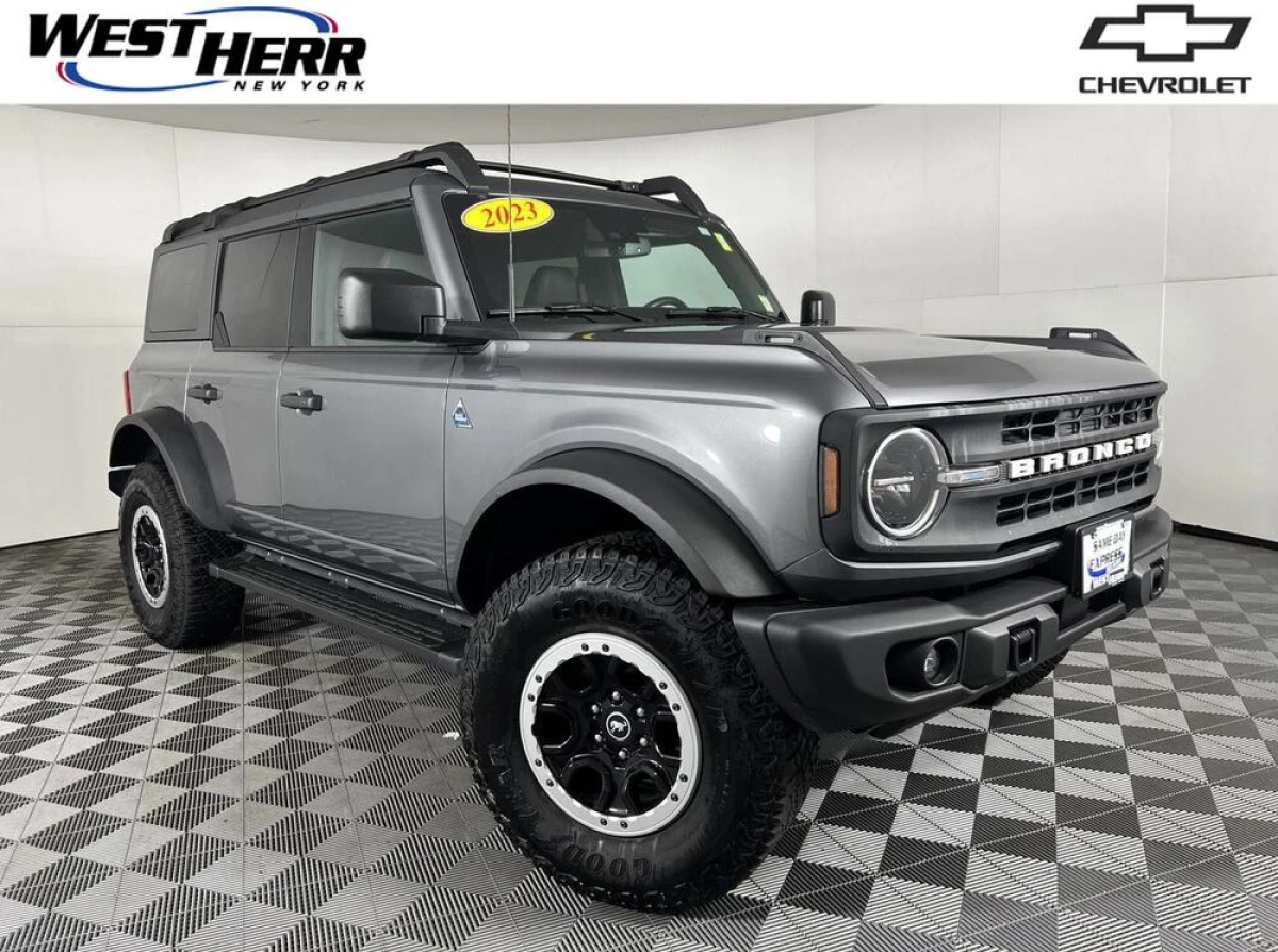 Pre-Owned 2023 Ford Bronco Black Diamond