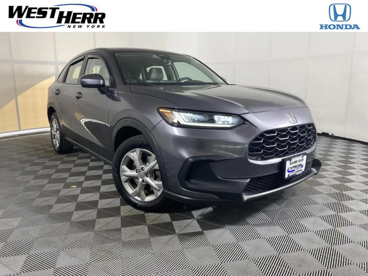 Pre-Owned 2023 Honda HR-V LX