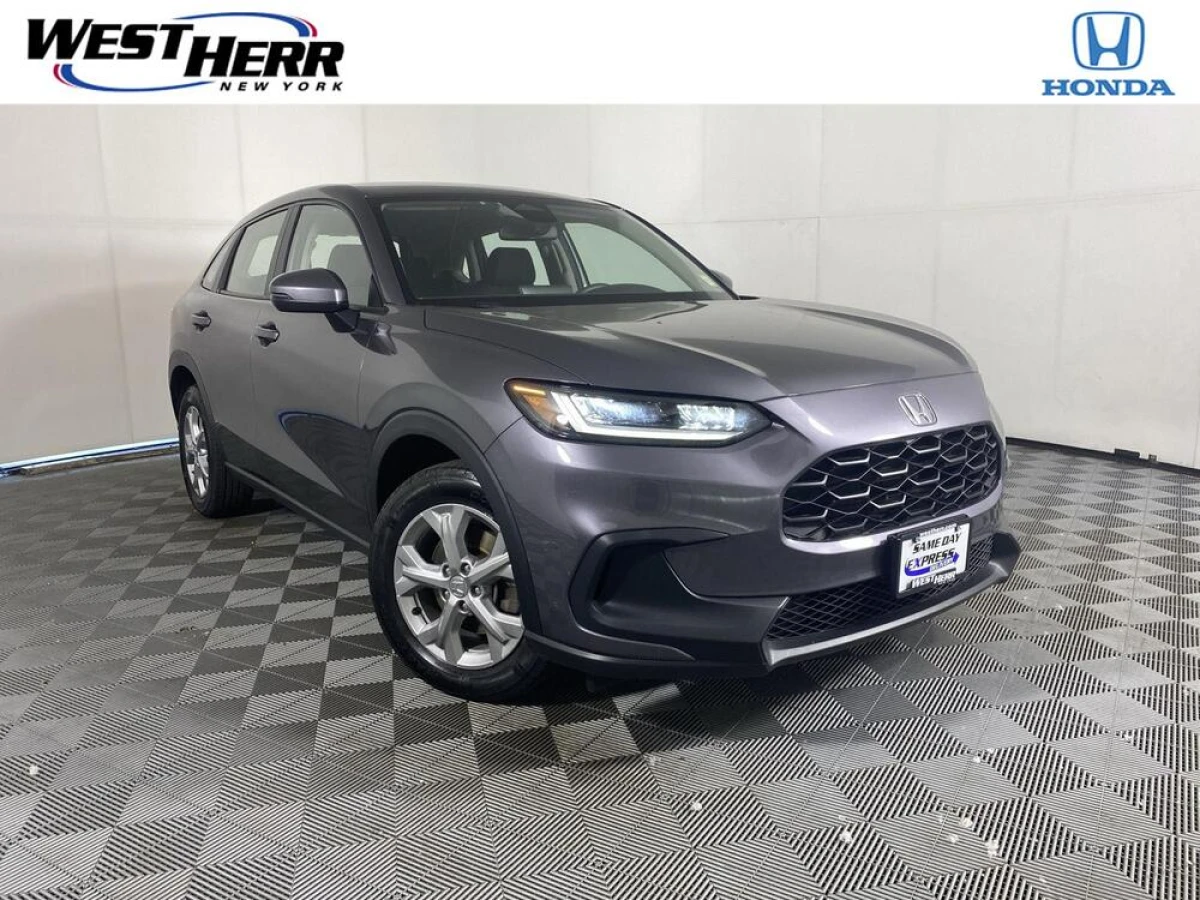 Pre-Owned 2023 Honda HR-V LX