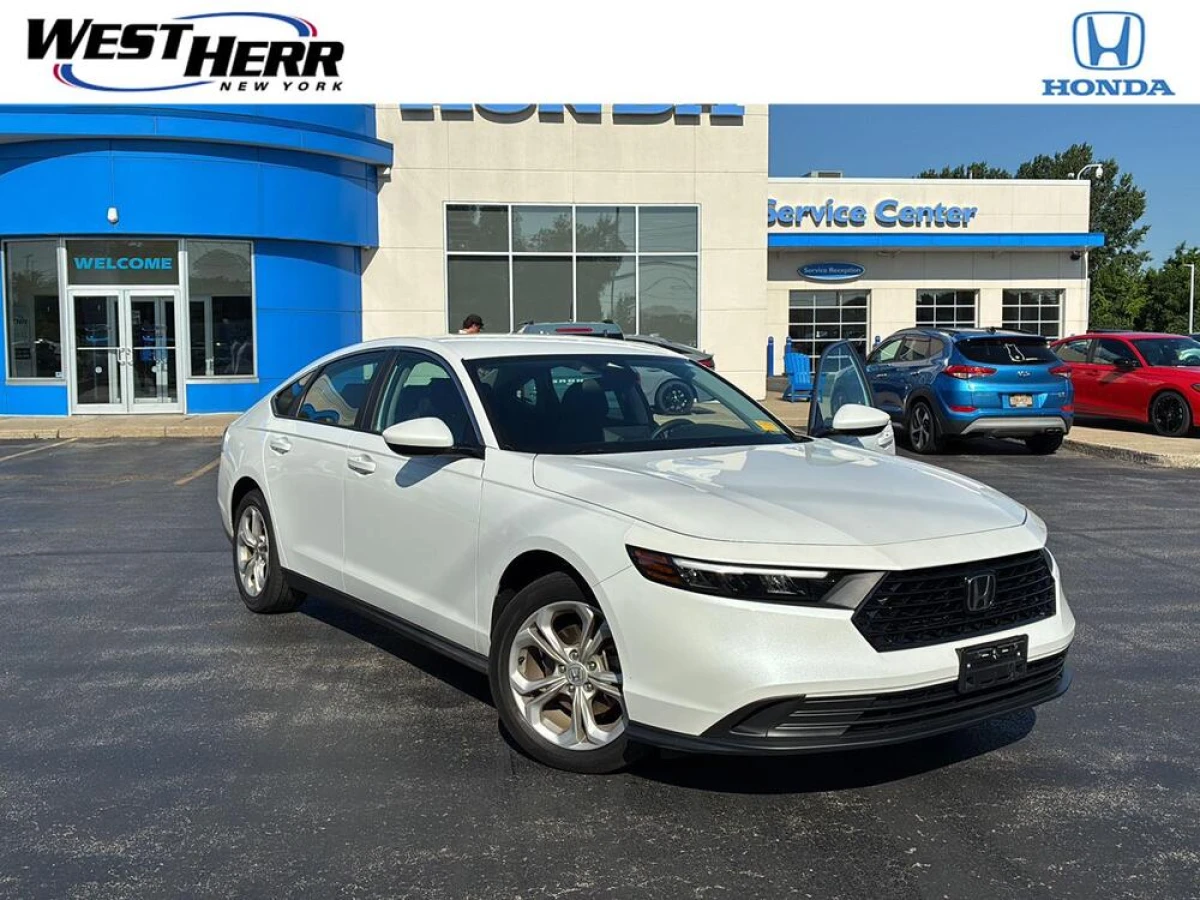 Pre-Owned 2023 Honda Accord Sedan LX