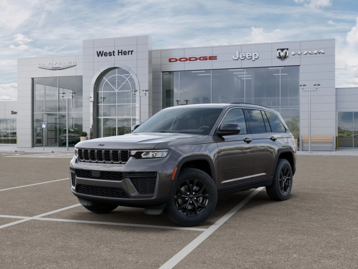 New 2026 Jeep Grand Cherokee Laredo