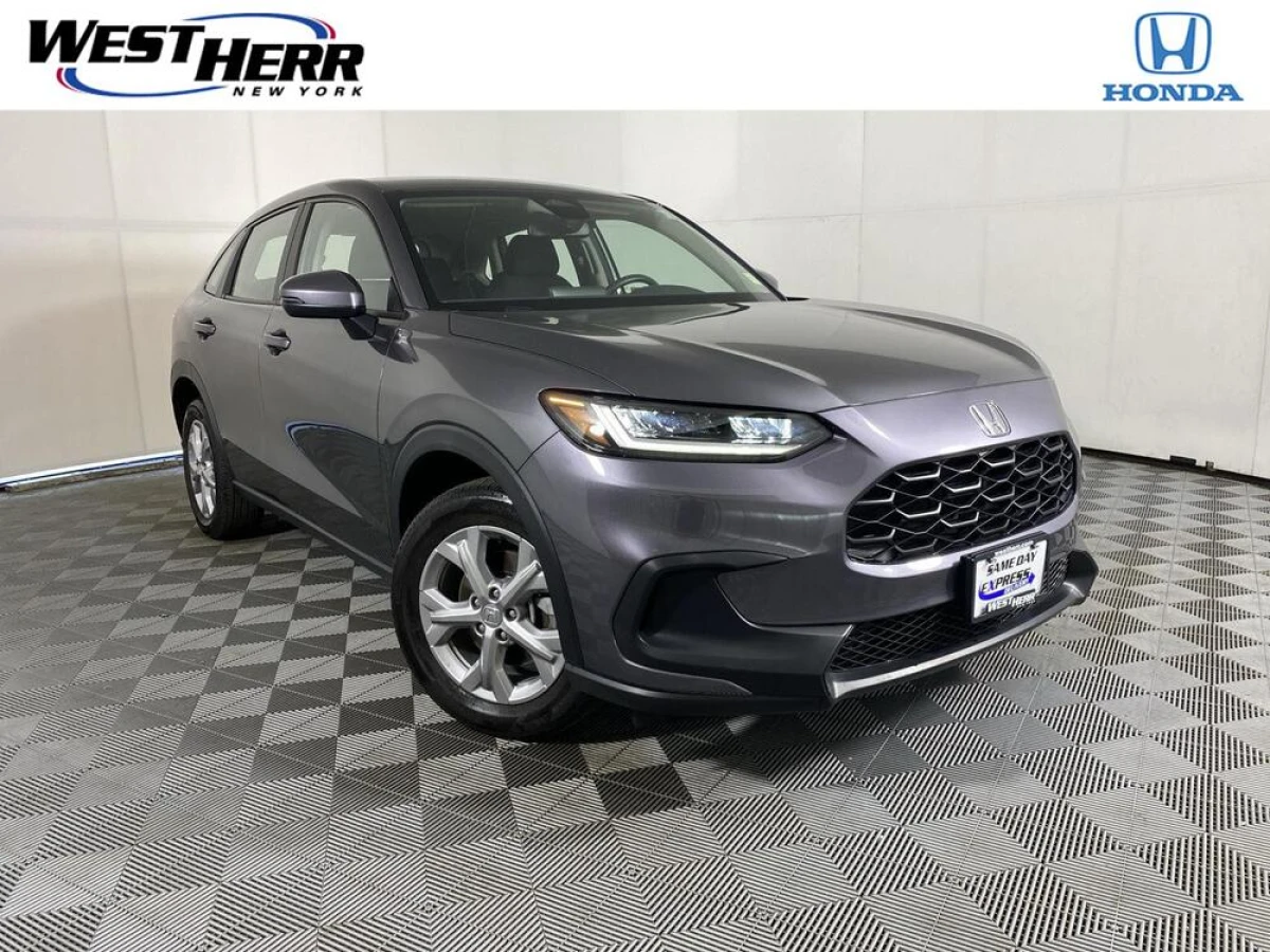 Pre-Owned 2023 Honda HR-V LX