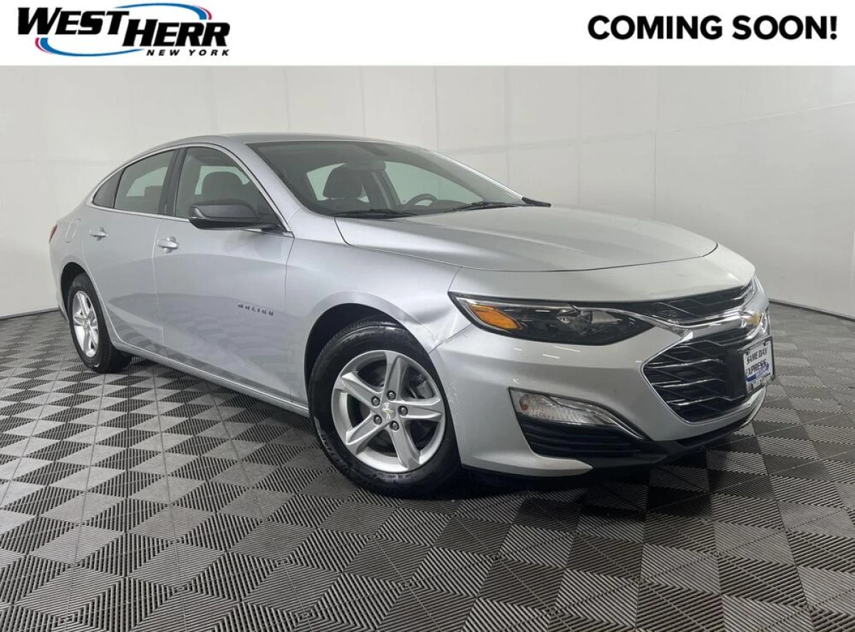 Pre-Owned 2021 Chevrolet Malibu LS