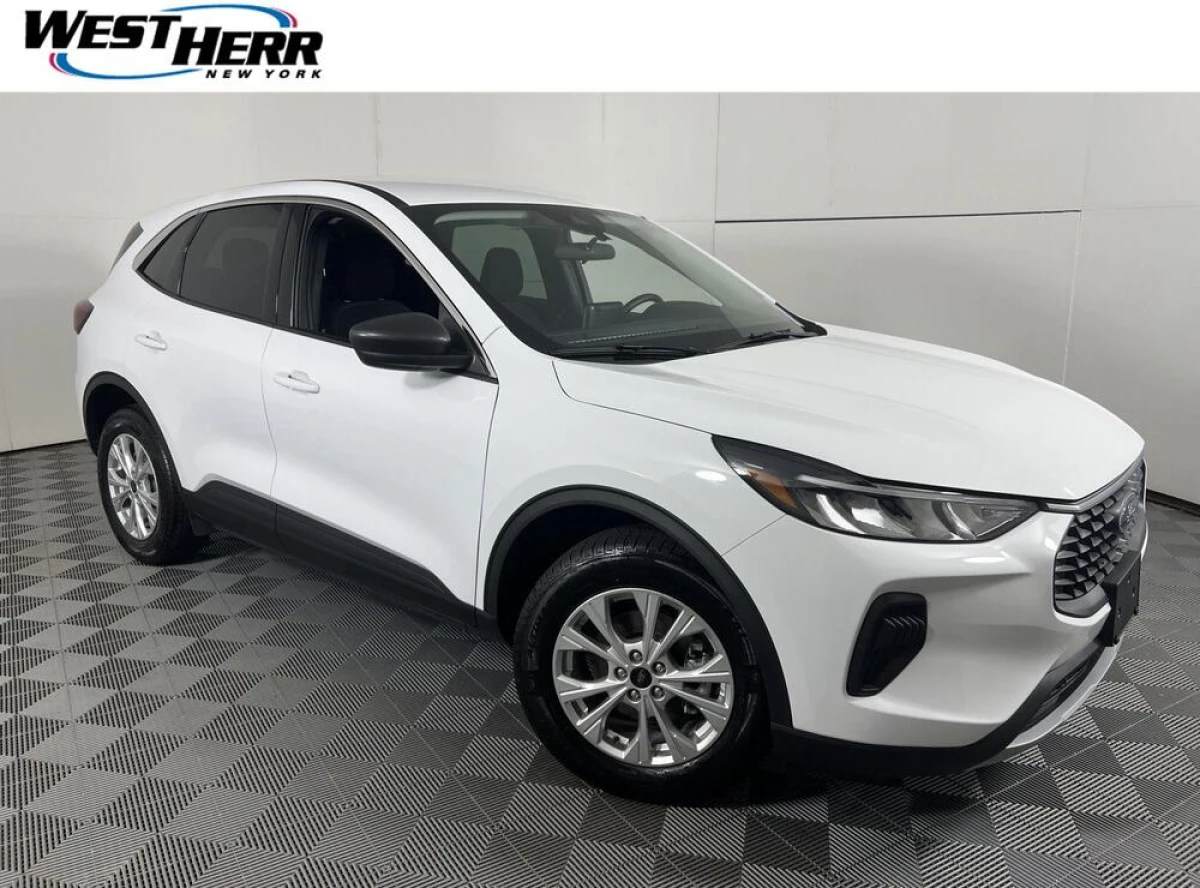 Pre-Owned 2023 Ford Escape Active