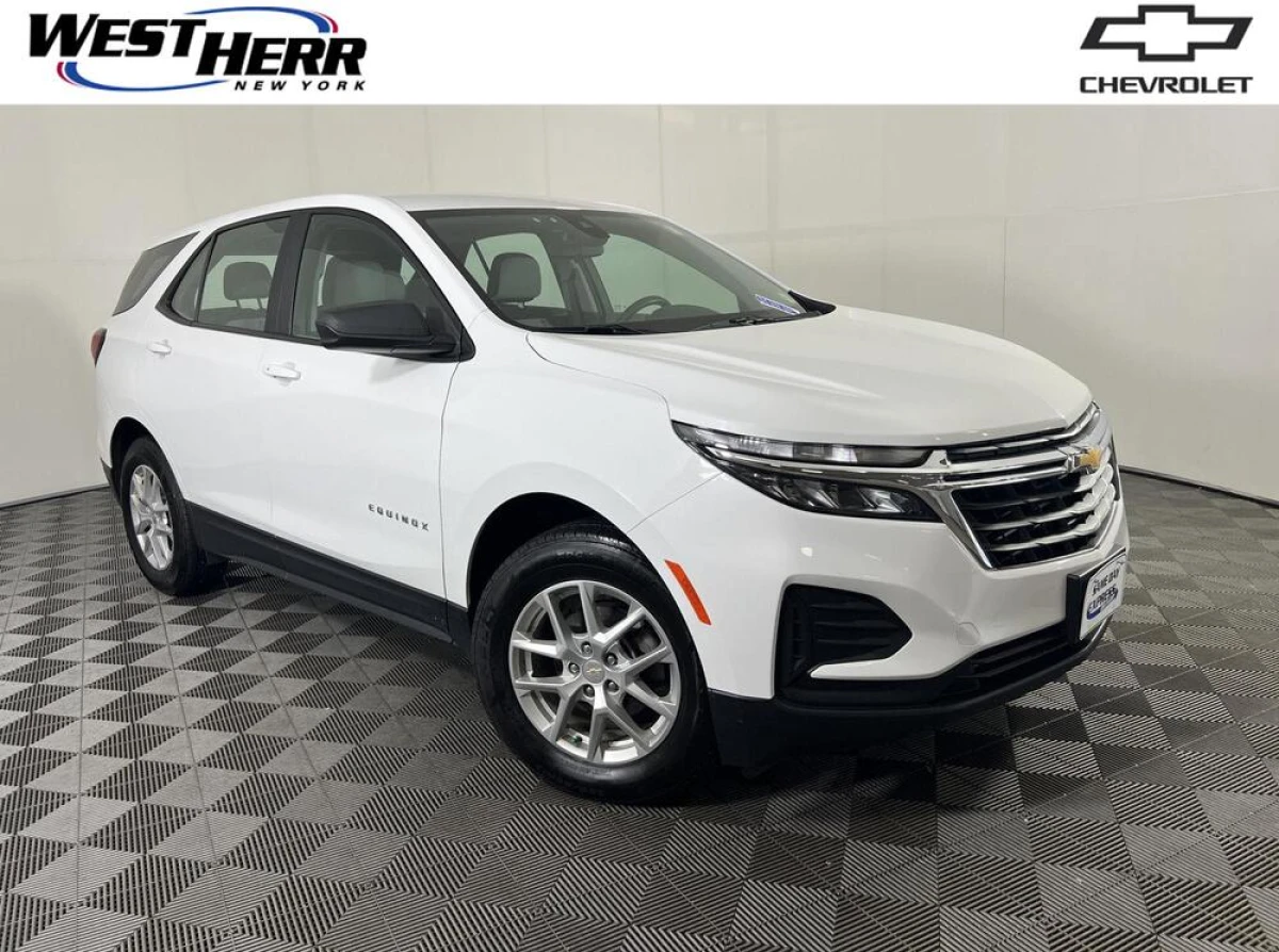 Pre-Owned 2022 Chevrolet Equinox LS