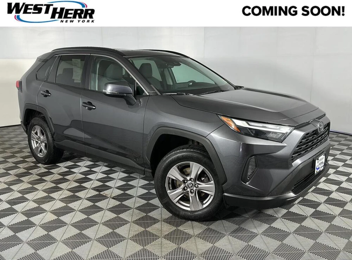 Pre-Owned 2022 Toyota RAV4 XLE