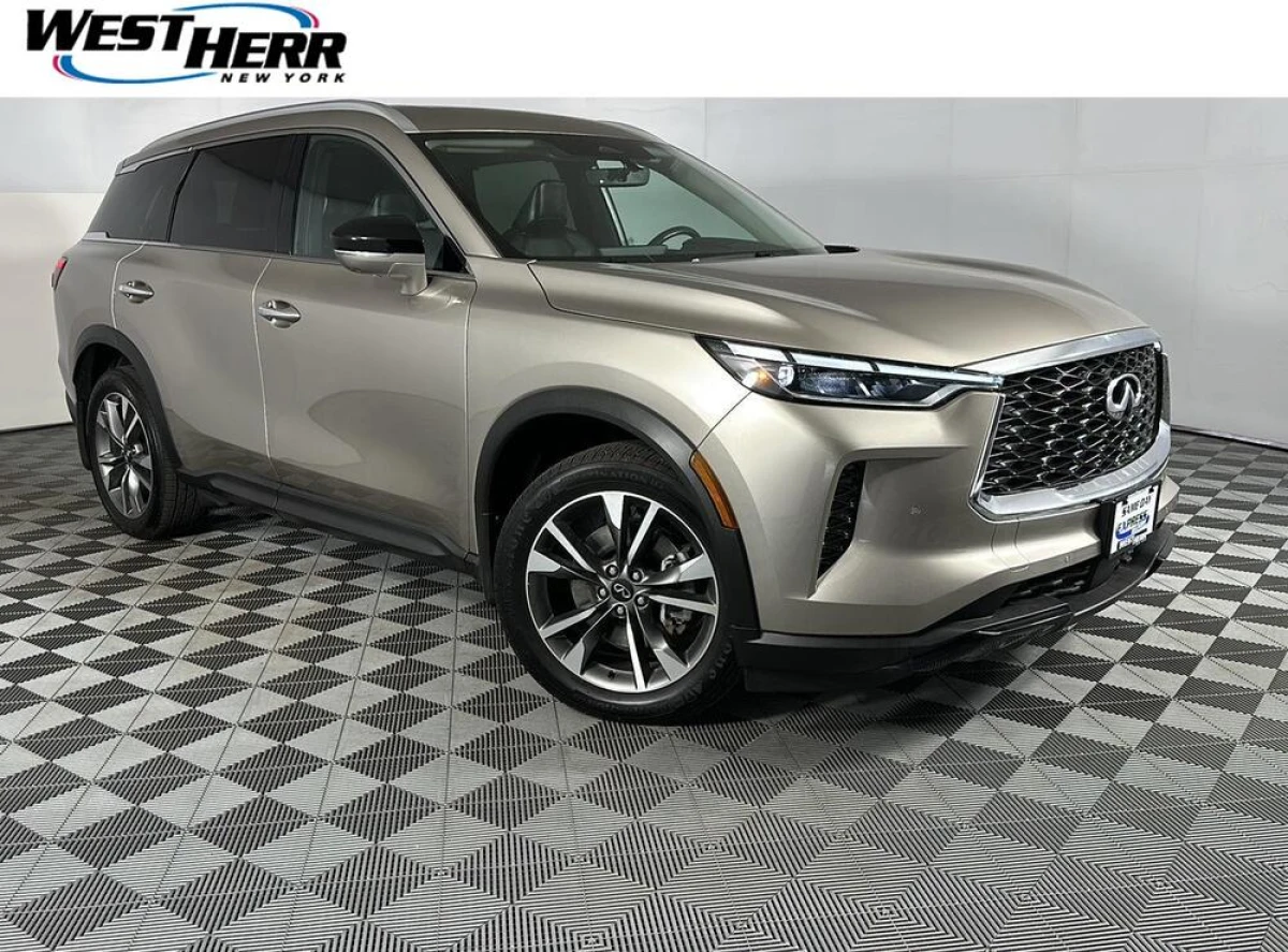 Pre-Owned 2023 INFINITI QX60 LUXE
